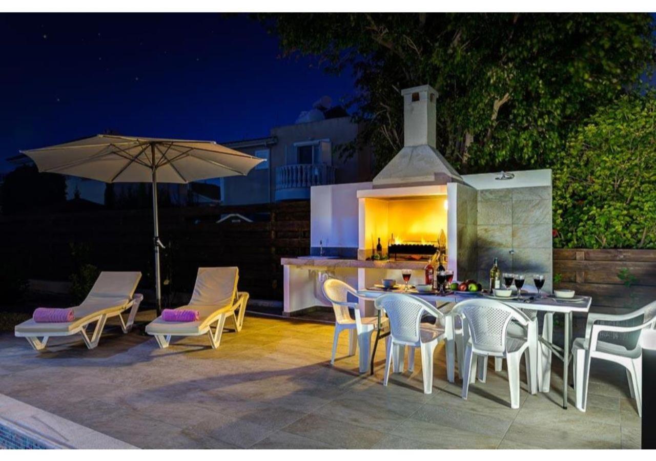Villa Coral Peyia Exterior foto